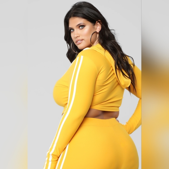 Fashion Nova Running Plays Matching Set, Plus Size 2X - Picture 7 of 8